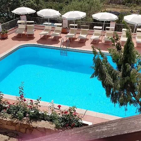 Hotel Mya Porto Cervo 3* 포르투 세르보